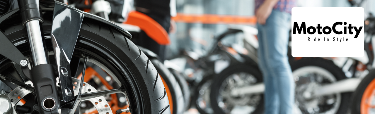 A MotoCity Motoplex Daytona expert assists customers in choosing the perfect motorcycle, highlighting excellent customer service and product selection.
